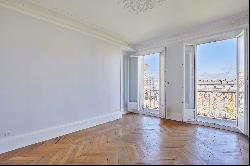 Neuilly-sur-Seine - A bright 3-bed apartment