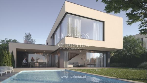 4 bedroom detached house with pool, for sale, in Maia, Portugal