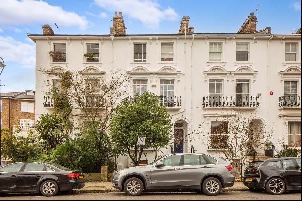 A 1 bedroom flat for sale on Belsize Lane, NW3.