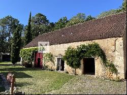 Historic restored woodland estate + pool & 10 hectares of land nr Bergerac