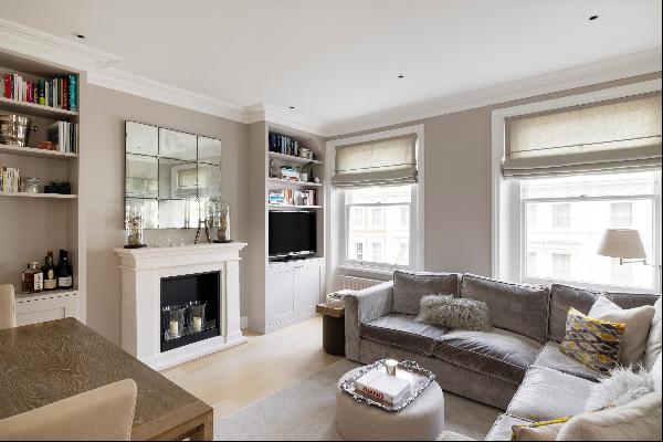 A stunning two bedroom apartment with private roof terrace for sale in Kensington, W8.