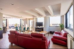 Penthouse with 70 m² terrace in Torneo.