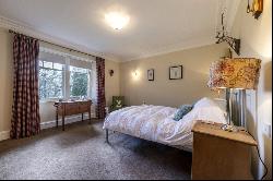 Balgonie House, Braemar Place, Ballater, Aberdeenshire, AB35 5NQ