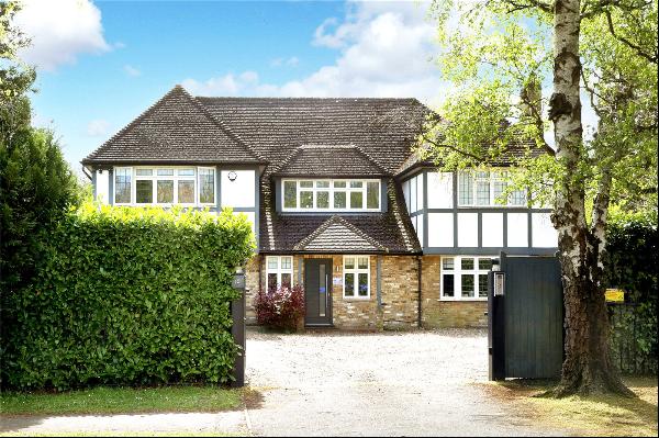 Dukes Wood Drive, Gerrards Cross, Buckinghamshire, SL9 7LR