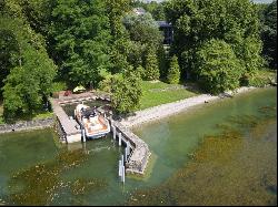 Splendid Lakefront Property With Pool, Dully, 1195