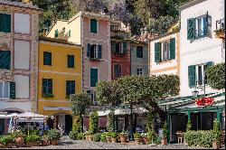 Piazza Mazzini Dell'Olivetta, Portofino, Liguria, 16034