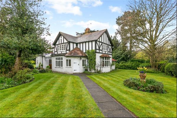 Farm Road, Bourne End, Buckinghamshire, SL8 5RB