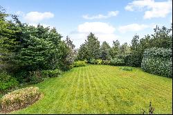 Farm Road, Bourne End, Buckinghamshire, SL8 5RB