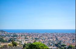 3 bedrooms penthouse with panoramic sea views in Nice Gairaut