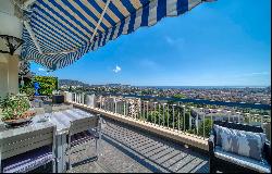 3 bedrooms penthouse with panoramic sea views in Nice Gairaut