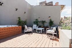 EXCLUSIVE PERPIGNAN TOWN HOUSE WITH TERRACE AND GARAGES