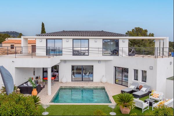 Sanary-sur-Mer - Contemporary Sea View House, Beaches Within Walking Distance