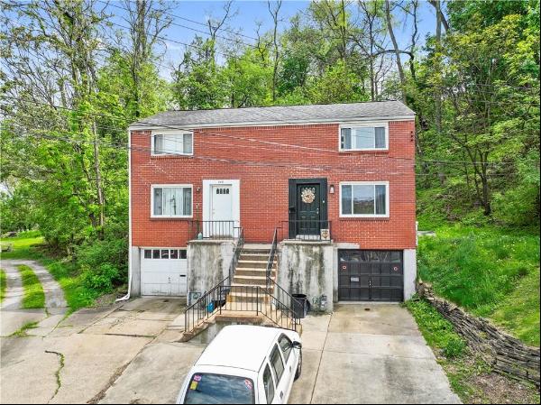446-448 Jacobson Dr, Brentwood PA 15227