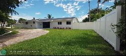 1400 SE 8th Ave, Deerfield Beach FL 33441