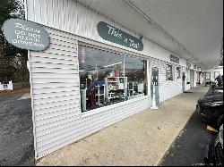 1048 Norwich New London Turnpike, Montville CT 06382