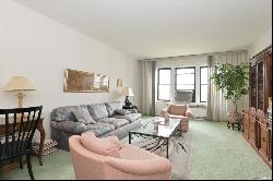 29 Woodmere Boulevard #4B, Woodmere NY 11598