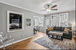 Charming End Unit Condo Across from Piedmont Park