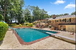 Single Level Living, Gorgeous Pool in Mature and Private Neighborhood