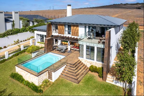 15 Anysberg Crescent, Clara Anna Fontein, Durbanville, SOUTH AFRICA