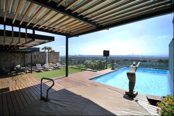 12718 The Houghton, 53 2nd Avenue, Houghton Estate, SOUTH AFRICA