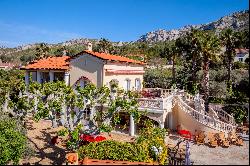 Marseille 9th, Vaufreges - Exceptional Property with Pool and Guest house