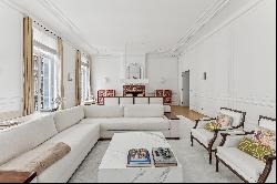 Parc Monceau, magnificent reception apartment!