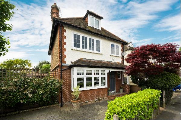 Kings Drive, Thames Ditton, Surrey, KT7 0TH