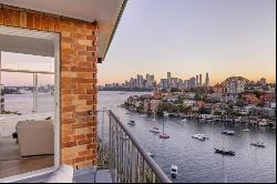 Harbourside penthouse with spectacular 360-degree views