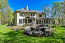 Spectacular Family Home on 2.7 Acres