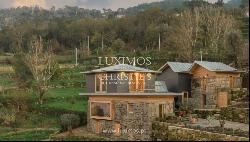 Houses with views over the River Douro, for sale, Cinfães, Portugal