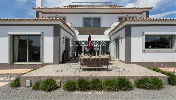 Picturesque 4-bedroom villa for sale in Tavira, Algarve