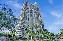 3500 Mystic Pointe Dr 308