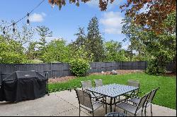 25 Lincoln Parkway, Crystal Lake IL 60014