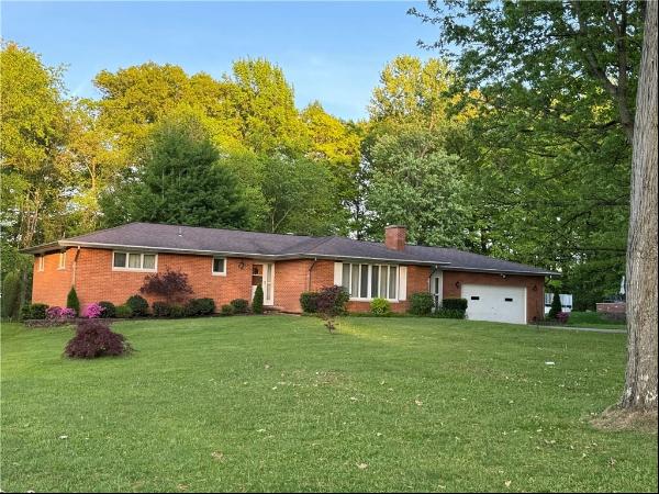 655 Christy Rd, Hermitage PA 16148