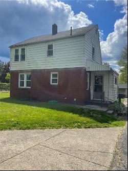 1060 Bechtol Avenue, Sharon PA 16146