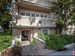 120 S Palm Dr Apt 203