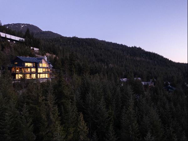 3824 Sunridge Drive, Whistler, BC, V8E0W1, CANADA