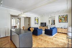 Paris 16th District - An elegant 2-bed apartment