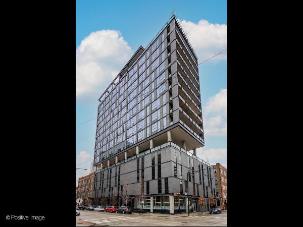 400 W Huron Street 1003