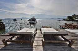 House with a view of the sunset and a private deck