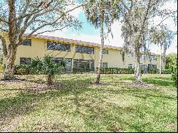 400 18th Street, #J-3, Vero Beach, FL