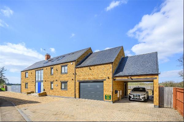 Manor Road, Adderbury, Banbury, Oxfordshire, OX17 3EJ