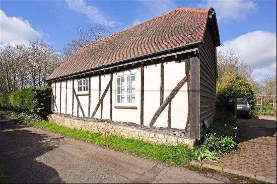 Little Ickford, Aylesbury, Buckinghamshire, HP18 9HS