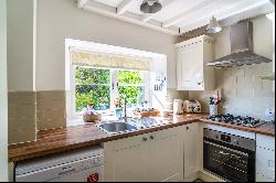 Yew Tree Cottages, Mount Pleasant Close, Stow on the Wold, Cheltenham, GL54 1BY