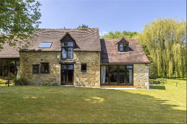 Lower Farm Cottages, Lower Street, Blockley, Gloucestershire, GL56 9DP