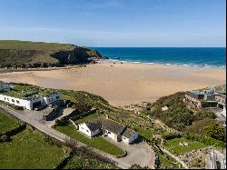 Tredragon Road, Mawgan Porth, Newquay, Cornwall, TR8 4DQ