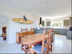 Tredragon Road, Mawgan Porth, Newquay, Cornwall, TR8 4DQ