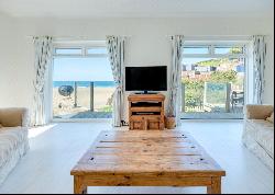 Tredragon Road, Mawgan Porth, Newquay, Cornwall, TR8 4DQ