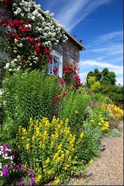 High Street, Burwash, Etchingham, East Sussex, TN19 7EH