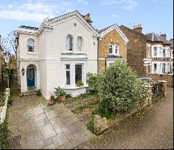 Brodrick Road, London, SW17 7DX